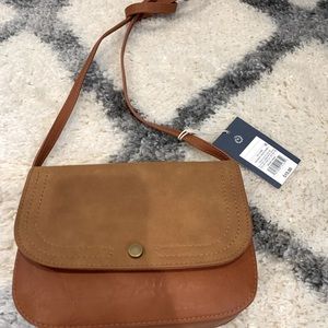 Universal Thread crossbody bag with card wallet